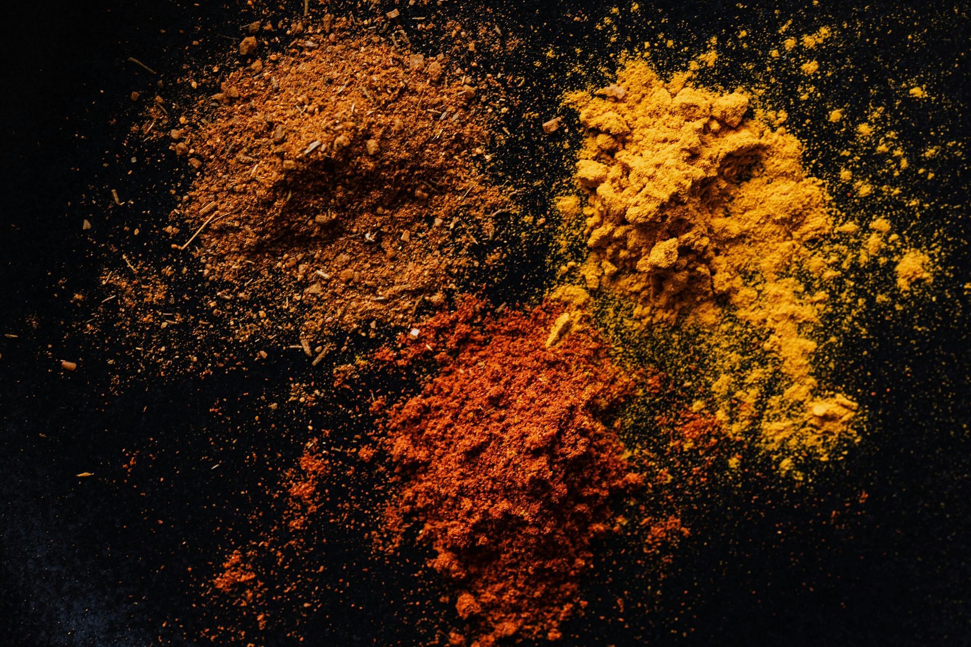 benefits of raw turmeric tea (image sourced via Pexels / Photo by karolina)